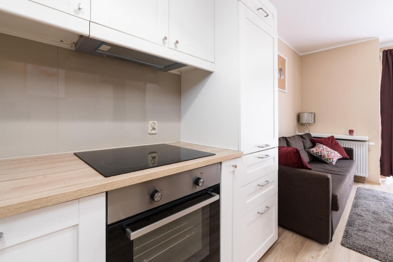 Czarnieckiego Apartment With Balcony Poznan By Noclegi Renters Buitenkant foto
