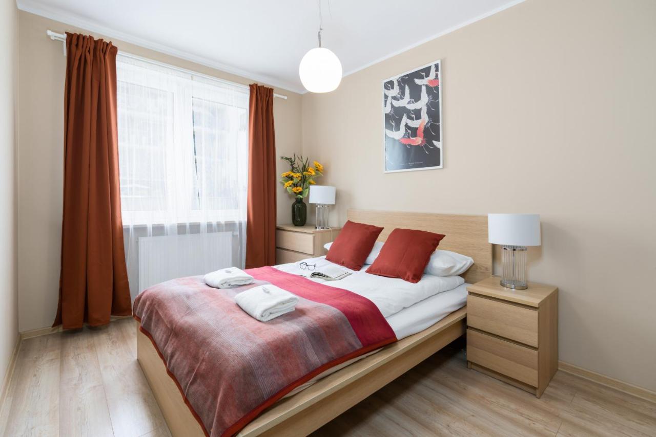 Czarnieckiego Apartment With Balcony Poznan By Noclegi Renters Buitenkant foto