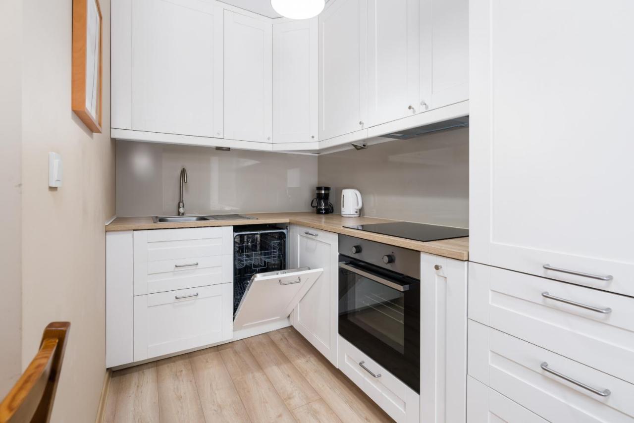 Czarnieckiego Apartment With Balcony Poznan By Noclegi Renters Buitenkant foto