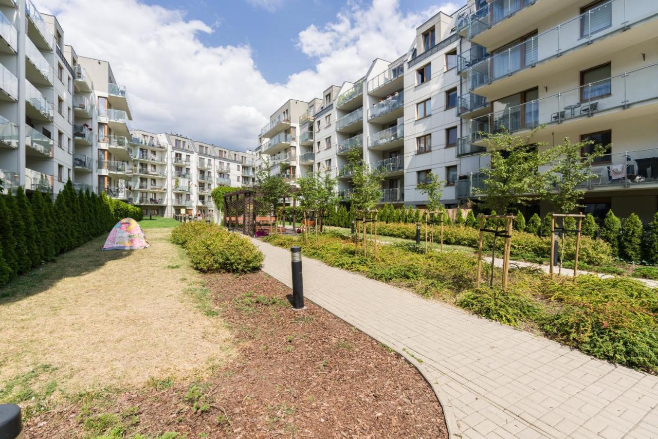 Czarnieckiego Apartment With Balcony Poznan By Noclegi Renters Buitenkant foto